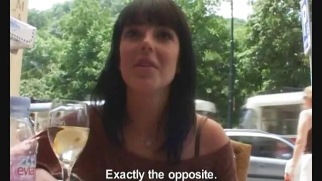 Porno pas d'inscription  Fille avec un film de porno gratuit des lunettes obtient une grosse bite