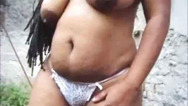 Porno pas d'inscription  Jolie fille assise sur une bite porno video telecharger