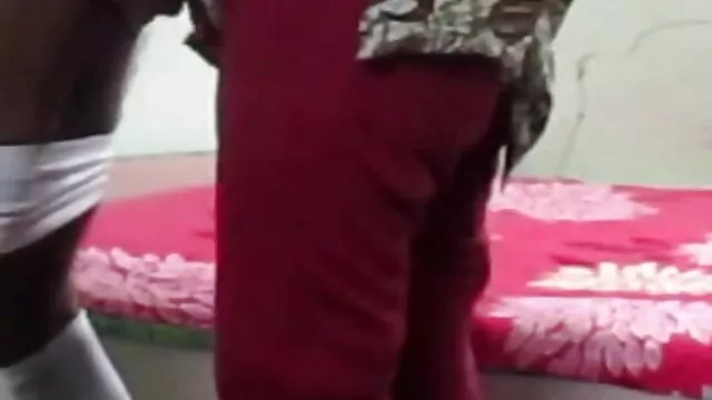 Porno pas d'inscription  Blonde copine baise vidéo pornographique black la chatte avec sa main