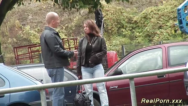 Porno pas d'inscription  Lovelylaura video gratuite de porno se masturbe et parle au téléphone