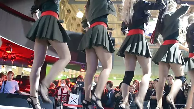 Porno pas d'inscription  Les dames jouent film adulte x à la Domination et de soumission