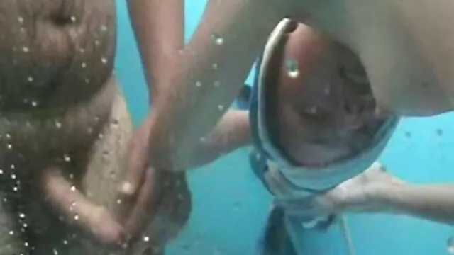 Porno pas d'inscription  Copine Pavel de porno tv gratuit poilu chatte cheveux à bas douche