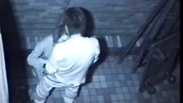 Porno pas d'inscription  Secouant un cousin qui dort et a se video x gratuit tukif canard avec elle