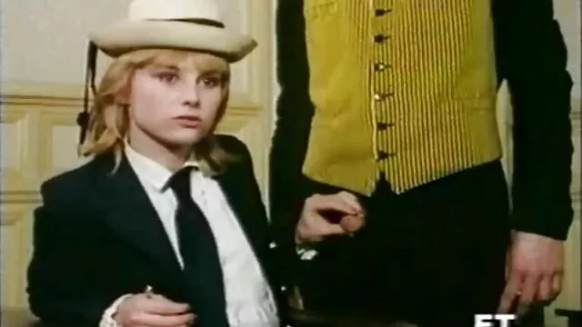 Porno pas d'inscription  Une promenade romantique s'est terminée avec le regard film porno hd francais terminé